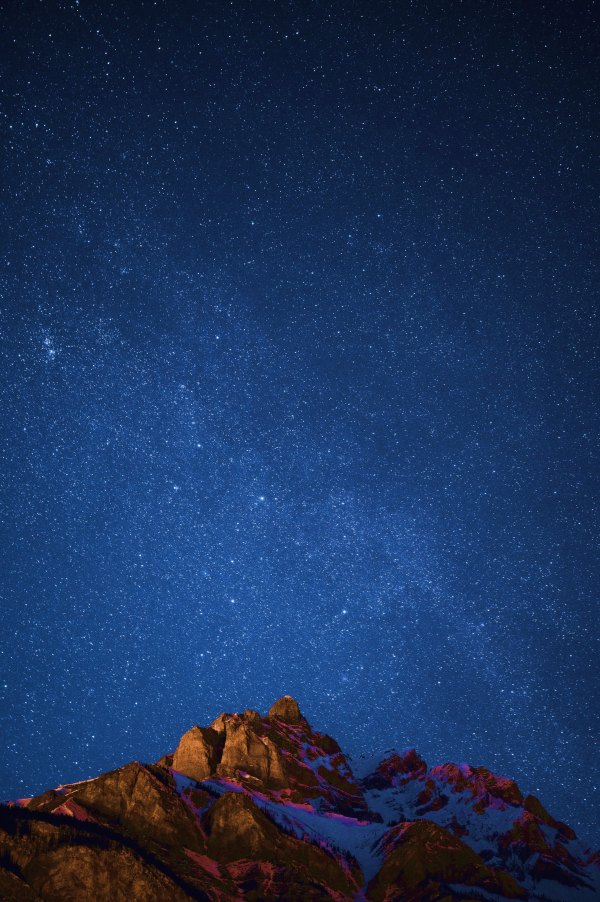 Изображение №17 4024x6048 «Синее звёздное небо над скалой» из коллекции «Обои Звёздное Небо»