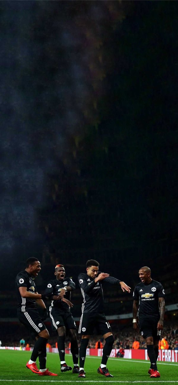 Изображение №28 1125x2436  из коллекции «Обои Футбол»