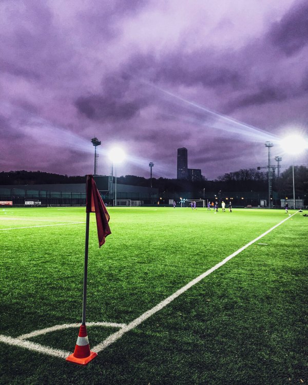 Изображение №1 3024x3780 «На футбольном поле» из коллекции «Обои Футбол»