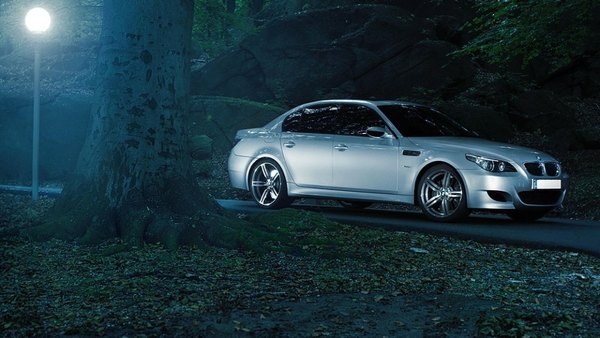 Изображение №36 1920x1080 «Серебристый bmw m5 под фонарем, ночь» из коллекции «Обои БМВ М5 (BMW M5)»