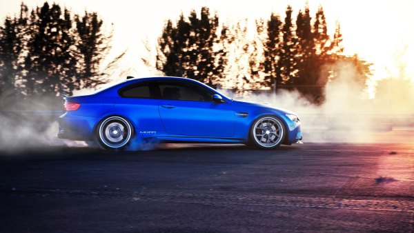 Изображение №45 3200x1800 «Синий Bmw M5 дрифт» из коллекции «Обои БМВ М5 (BMW M5)»