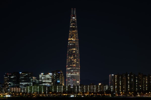 Изображение №37 6193x4129 «Ночной Lotte World Tower» из коллекции «Обои Ночной Город»