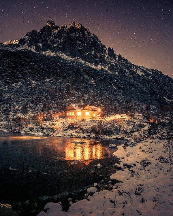 Изображение №23 3000x3750 «Дом у горы, озеро, зима, ночь» из коллекции «Обои Зимняя Ночь»