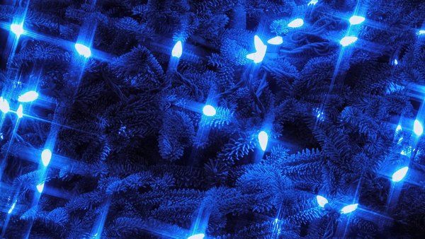 Изображение №37 1920x1080 «Синяя гирлянда на ёлке» из коллекции «Новогодние Обои»