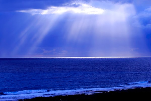 Изображение №3 3840x2559 «Восход солнца на острове орхидей Ланью» из коллекции «Синие Обои»