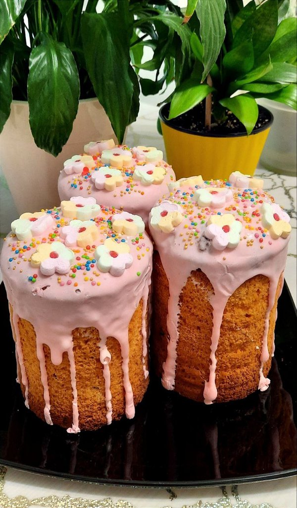 Изображение №1 750x1280 из коллекции «Домашние пасхальные куличи и паски»